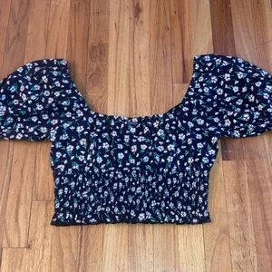 Billabong Black Floral Smocked Puff Sleeve Crop Top M